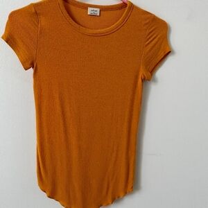 Wilfred Mustard Short Sleeve Tee